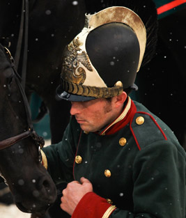 Giffords Circus: War and Peace